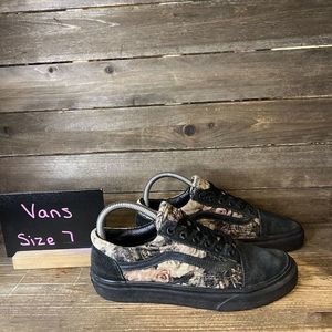 Womens Vans Old‎ Skool Velvet Floral Black Skateboarding Shoes Sneakers Size 7 M
